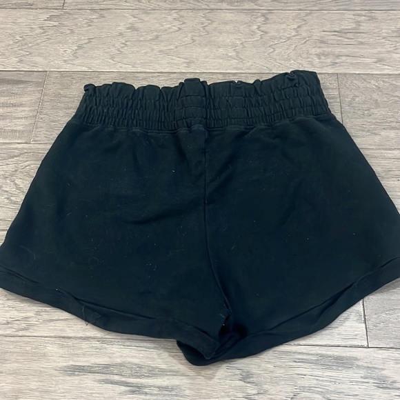 Hollister sweatpant shorts - Picture 2 of 4